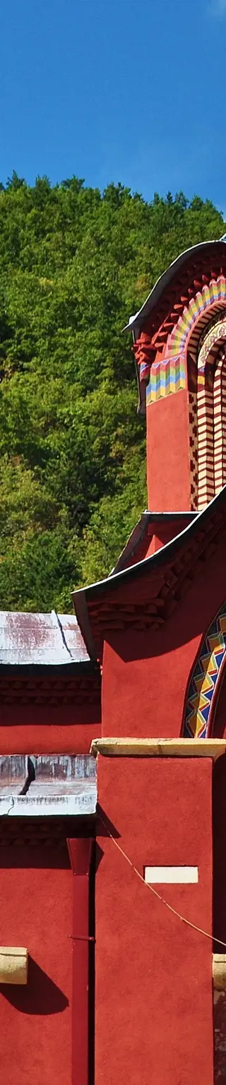 Bestaune die Fresken im Kloster von Peja